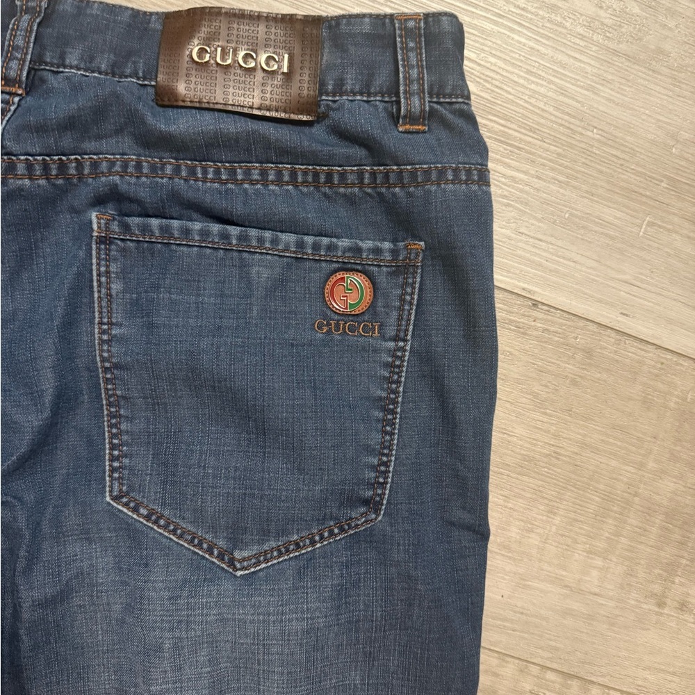 Gucci Blue Denim Jeans with Classic Wash and Contrast Stitching
